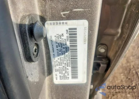 2004 Pontiac Vibe z USA, uszkodzony, nr VIN 5Y2SL62884Z410228